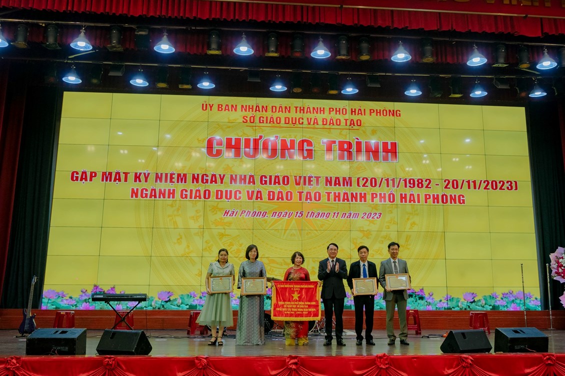 5cuploadimages5chaiphong5cthptthanglong5c2023 115c225c0001 2211202315