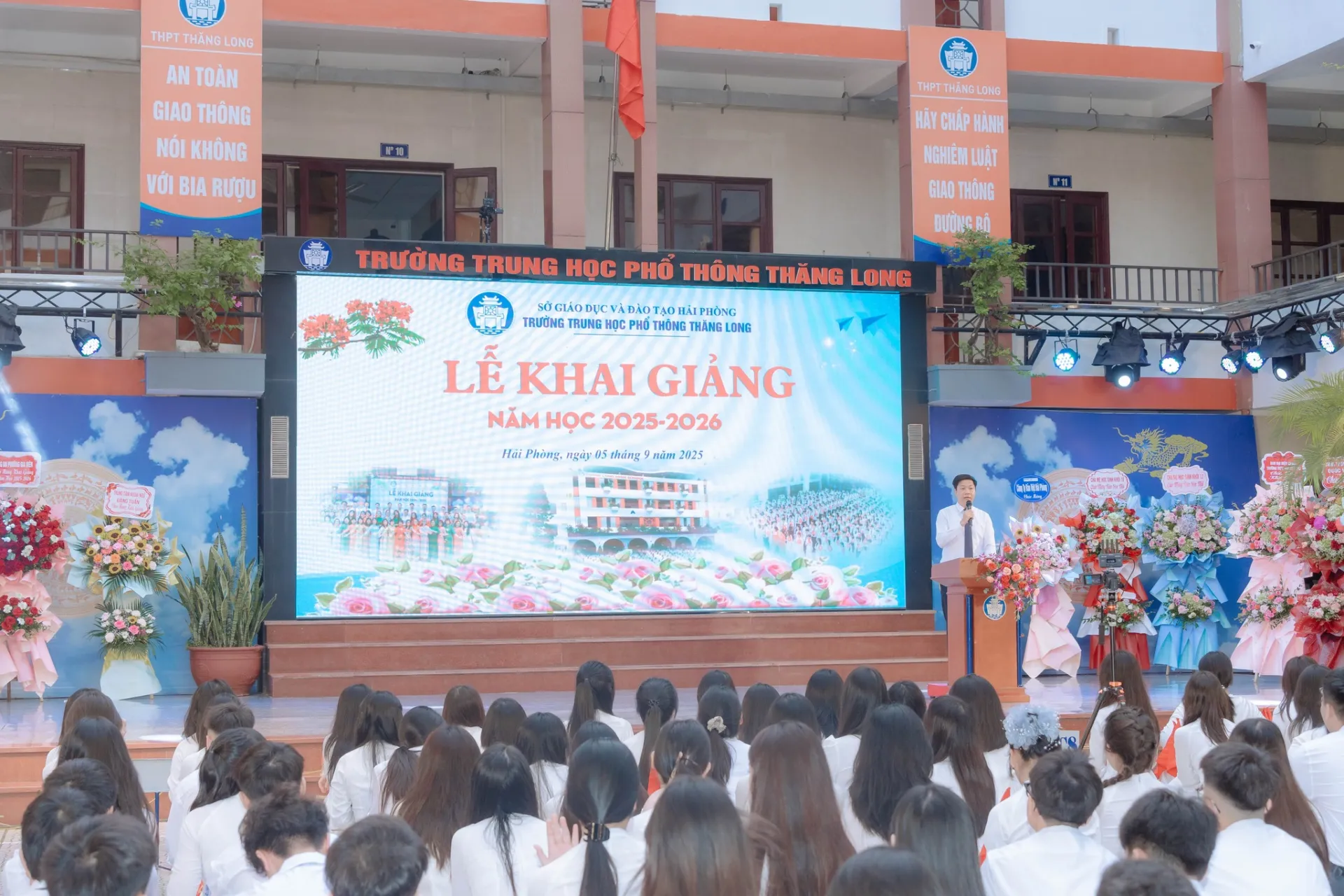 LỄ KHAI GIẢNG NĂM HỌC 2025 - 2026 2 1 1