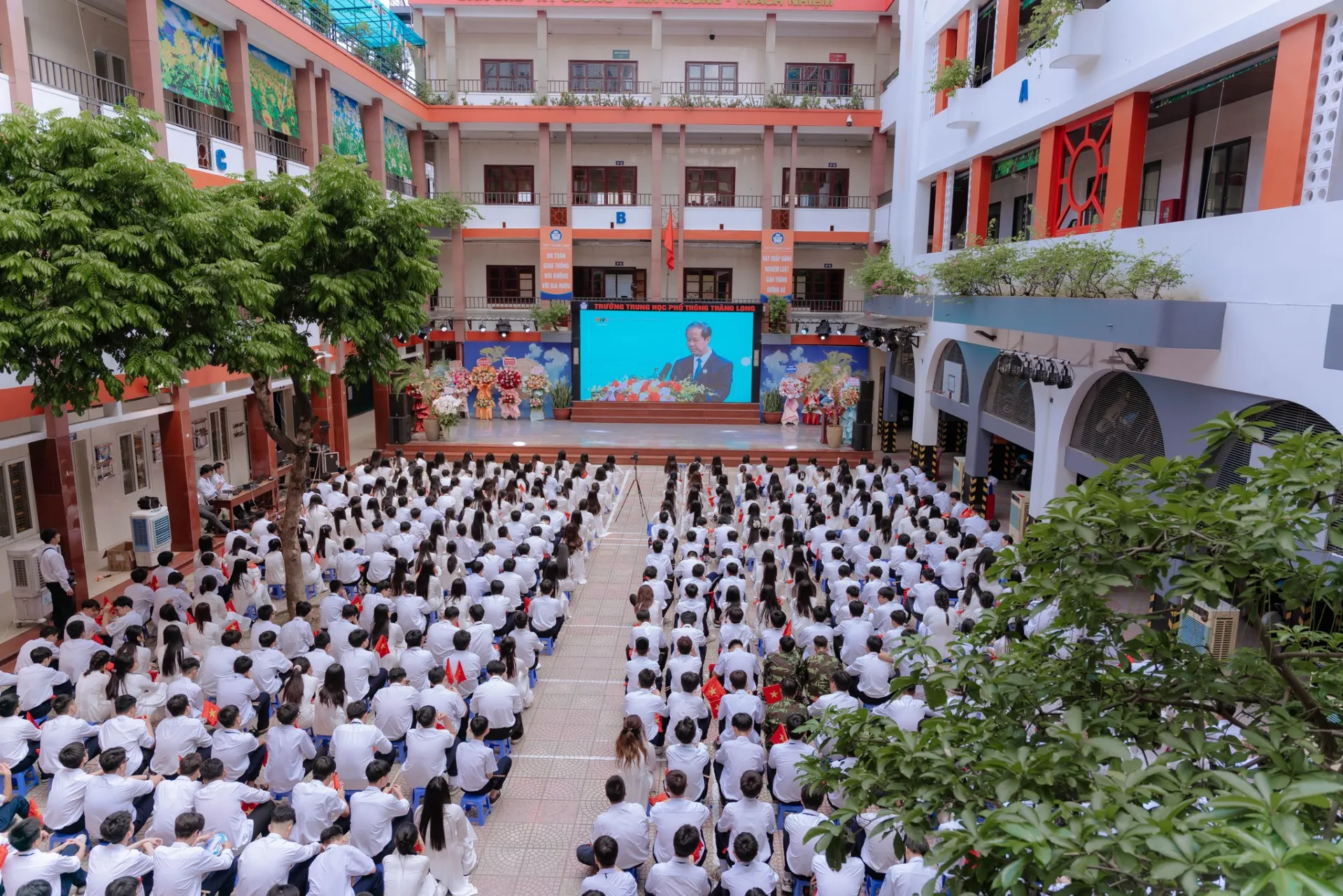 LỄ KHAI GIẢNG NĂM HỌC 2025 - 2026 17 16 2