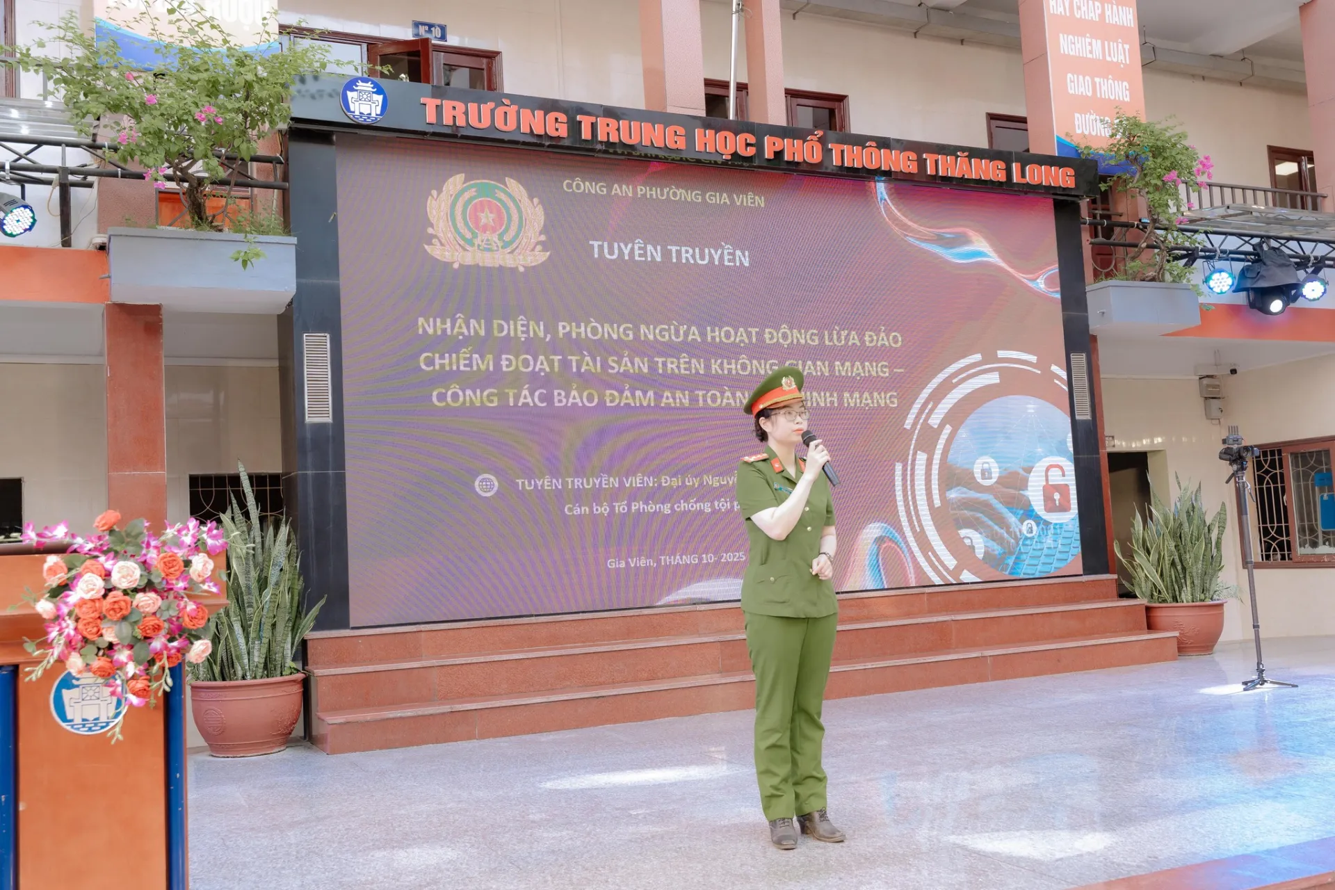 CHƯƠNG TRÌNH KỶ NIỆM 95 NGÀY PHỤ NỮ VIỆT NAM (20/10/1930-20/10/2025) VÀ TUYÊN TRUYỀN PHÁP LUẬT VỀ PHÒNG CHỐNG TỘI PHẠM LỪA ĐẢO TRÊN KHÔNG GIAN MẠNG, KỸ NĂNG PCCC, CỨU HỘ CỨU NẠN VÀ TRẬT TỰ ATGT CHO HS 13 14 1