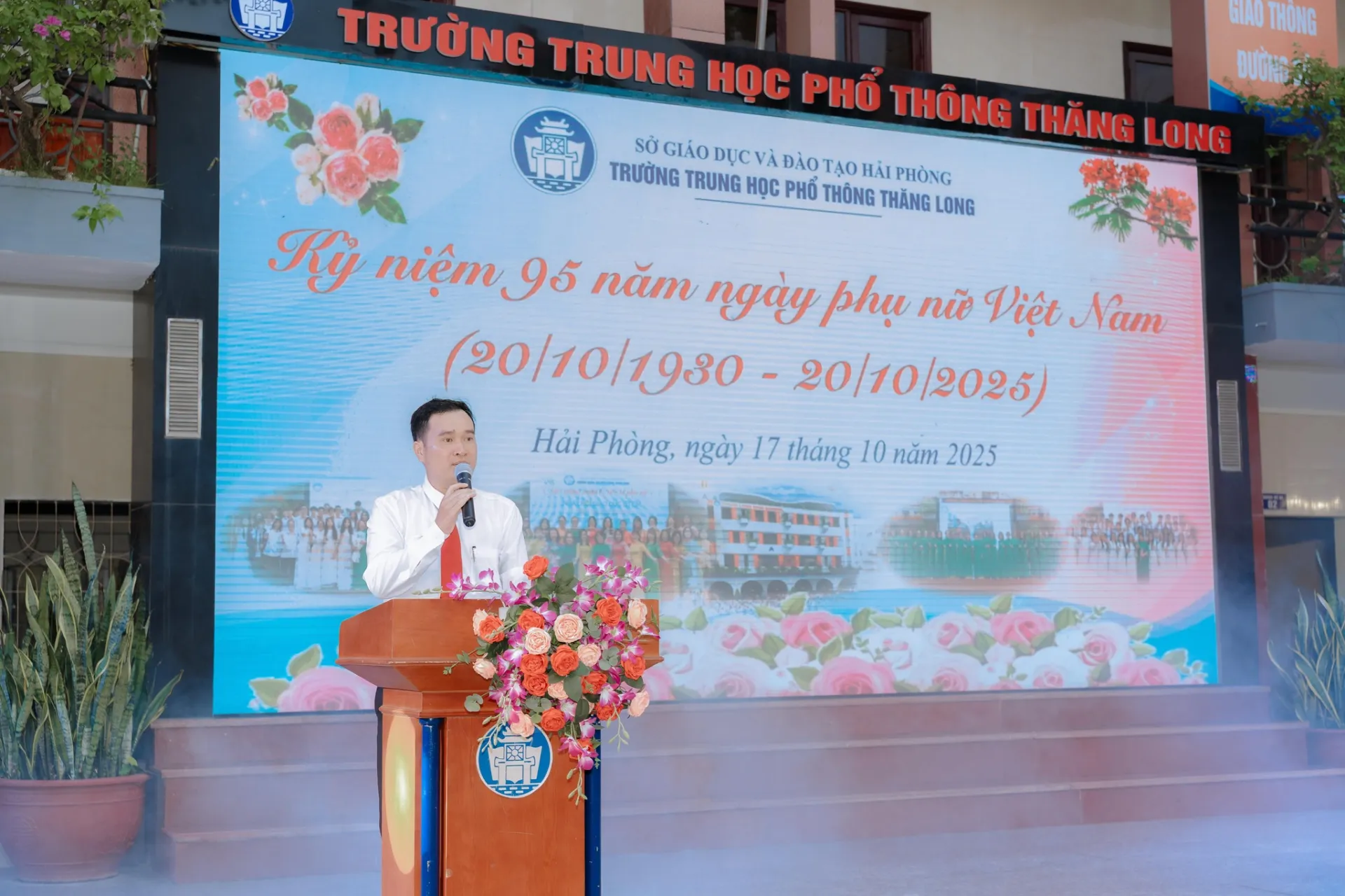 CHƯƠNG TRÌNH KỶ NIỆM 95 NGÀY PHỤ NỮ VIỆT NAM (20/10/1930-20/10/2025) VÀ TUYÊN TRUYỀN PHÁP LUẬT VỀ PHÒNG CHỐNG TỘI PHẠM LỪA ĐẢO TRÊN KHÔNG GIAN MẠNG, KỸ NĂNG PCCC, CỨU HỘ CỨU NẠN VÀ TRẬT TỰ ATGT CHO HS 3 3 1