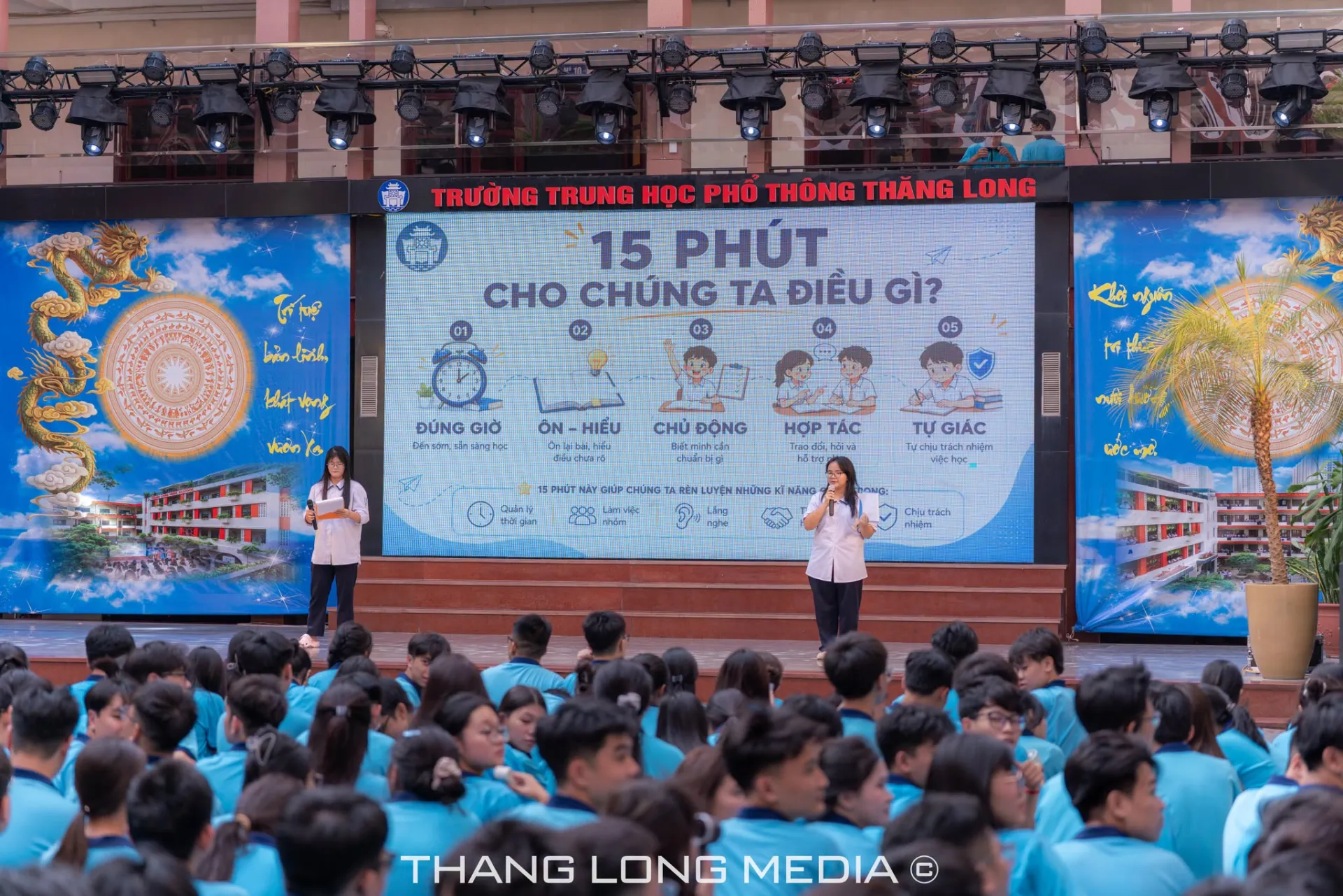 BÙNG NỔ NĂNG LƯỢNG VỚI GALA GIÁO DỤC KỸ NĂNG SỐNG, HƯỚNG NGHIỆP & DÂN VŨ 15 14 7