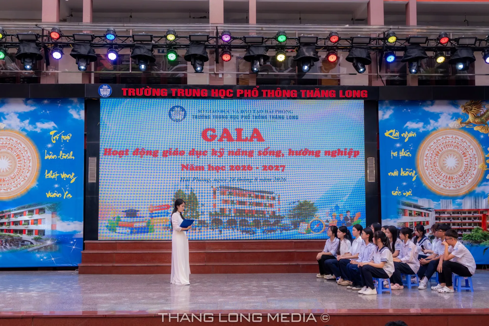 THPT Thăng Long tổ chức chương trình GALA Giáo dục Kỹ năng sống và Hướng nghiệp: Hành trang vững bước cho tương lai 5 4 7