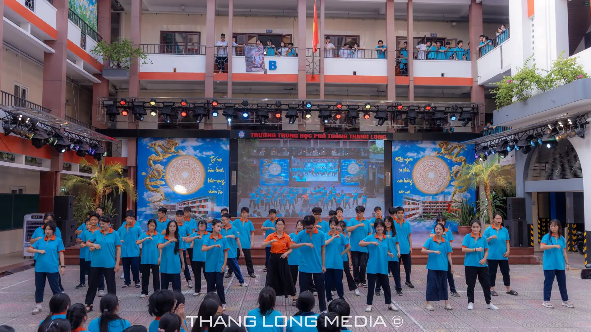 BÙNG NỔ NĂNG LƯỢNG VỚI GALA GIÁO DỤC KỸ NĂNG SỐNG, HƯỚNG NGHIỆP & DÂN VŨ 43 42 2