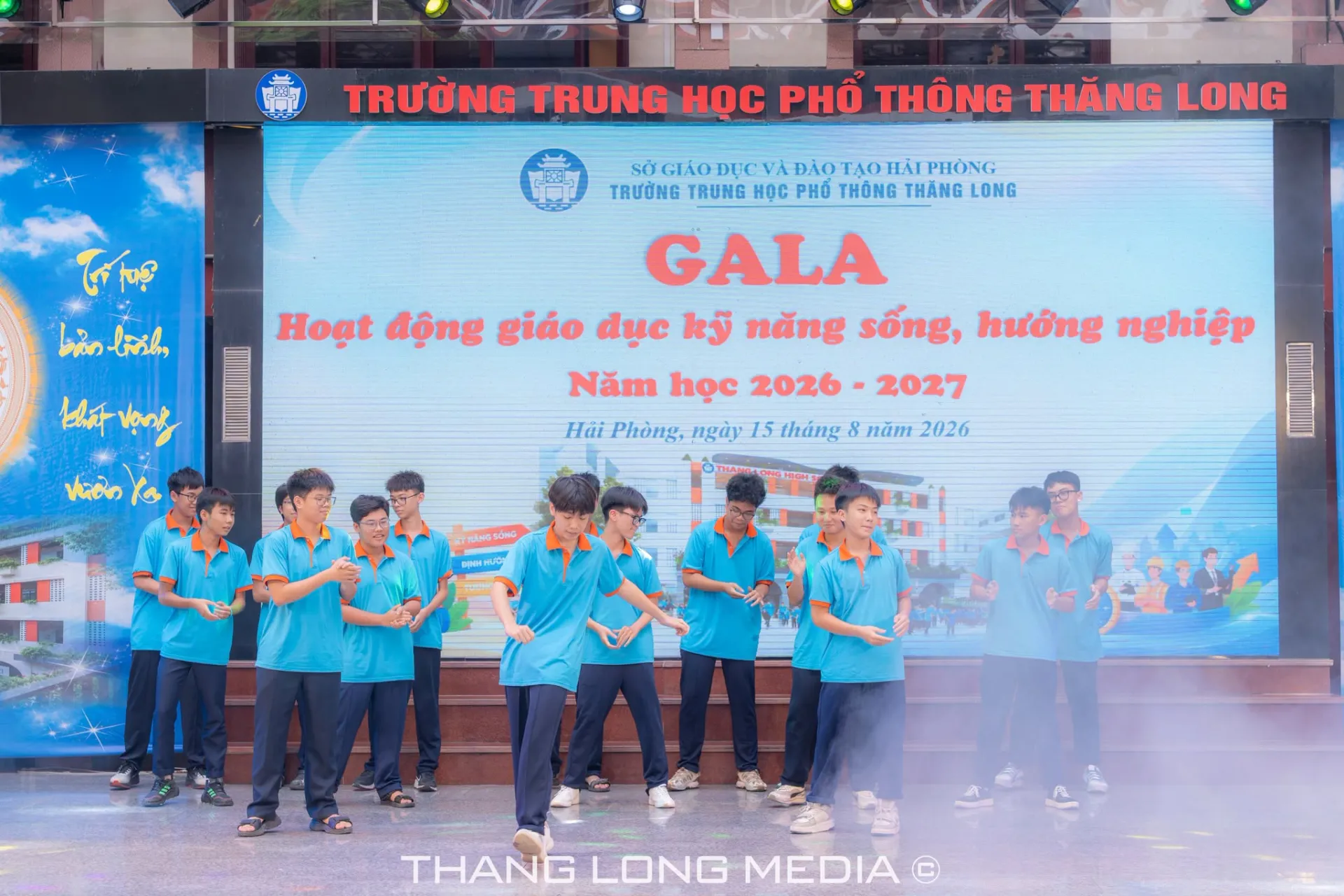 BÙNG NỔ NĂNG LƯỢNG VỚI GALA GIÁO DỤC KỸ NĂNG SỐNG, HƯỚNG NGHIỆP & DÂN VŨ 6 5 4