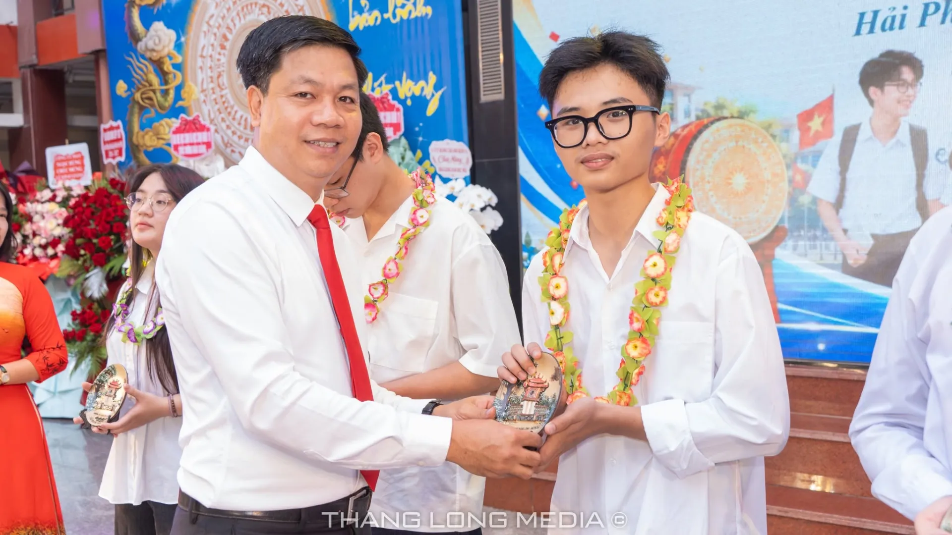 TRƯỜNG THPT THĂNG LONG LONG TRỌNG TỔ CHỨC LỄ KHAI GIẢNG NĂM HỌC 2026 – 2027 12 10 1