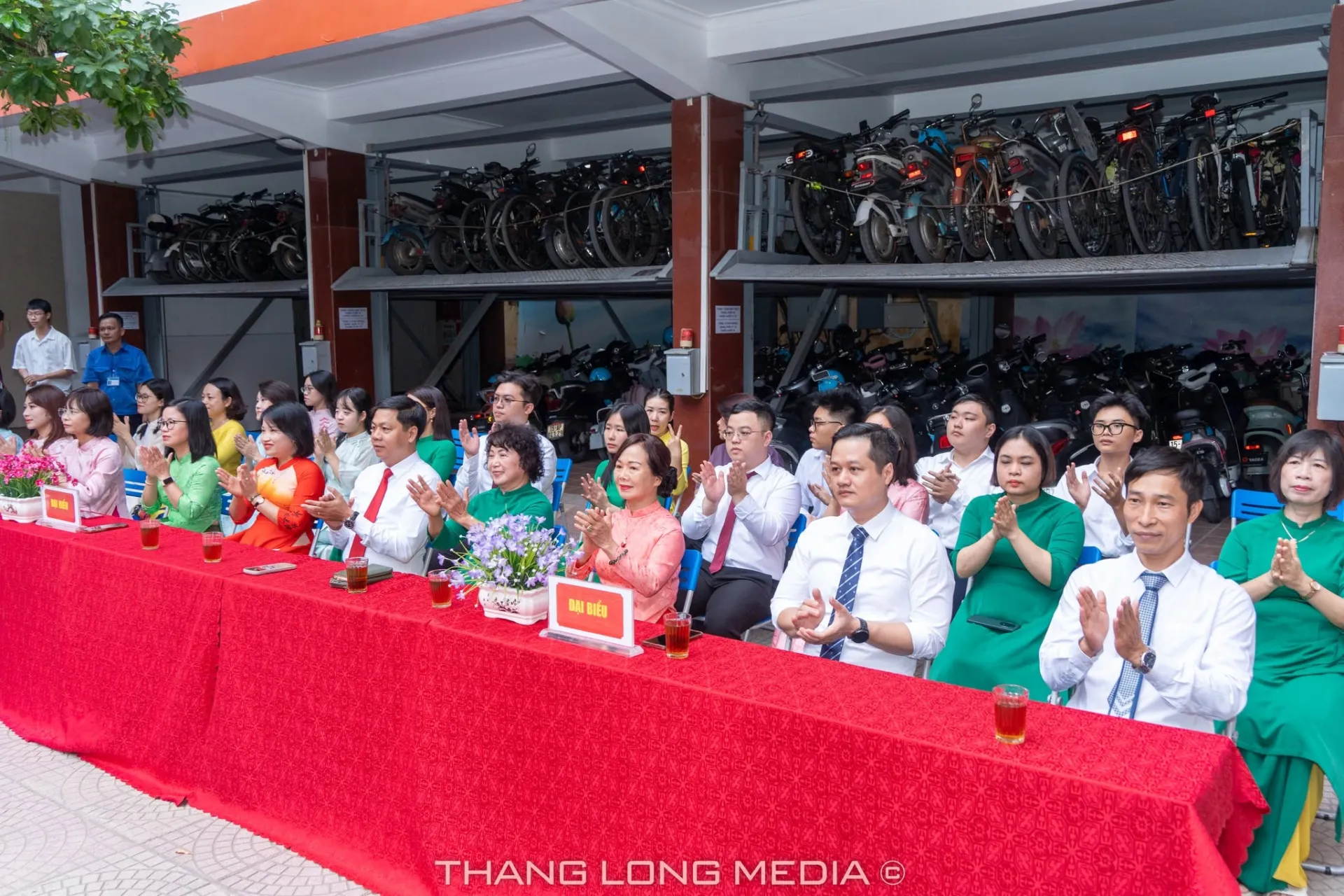 TRƯỜNG THPT THĂNG LONG LONG TRỌNG TỔ CHỨC LỄ KHAI GIẢNG NĂM HỌC 2026 – 2027 3 2