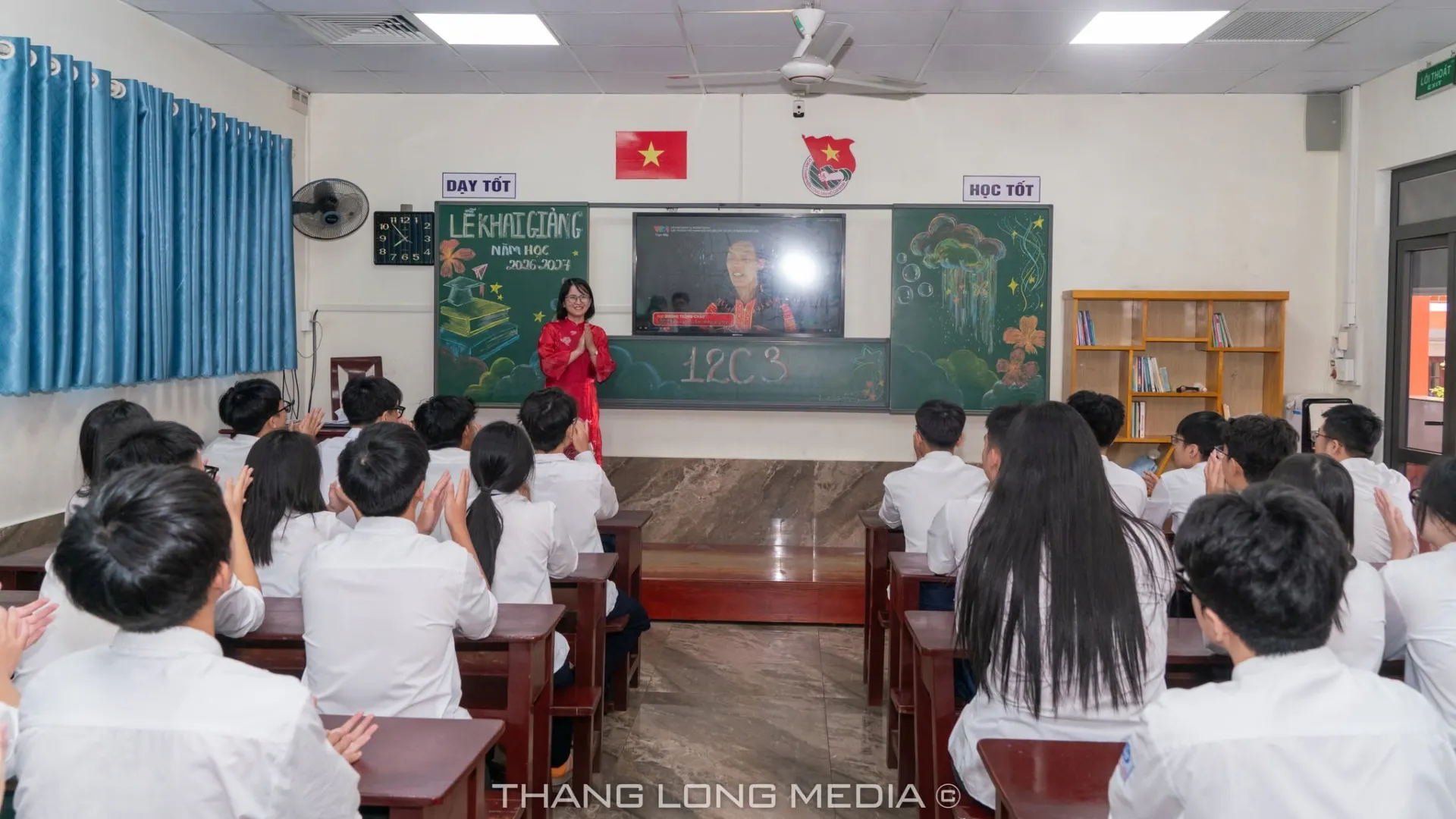 TRƯỜNG THPT THĂNG LONG LONG TRỌNG TỔ CHỨC LỄ KHAI GIẢNG NĂM HỌC 2026 – 2027 24 25 1