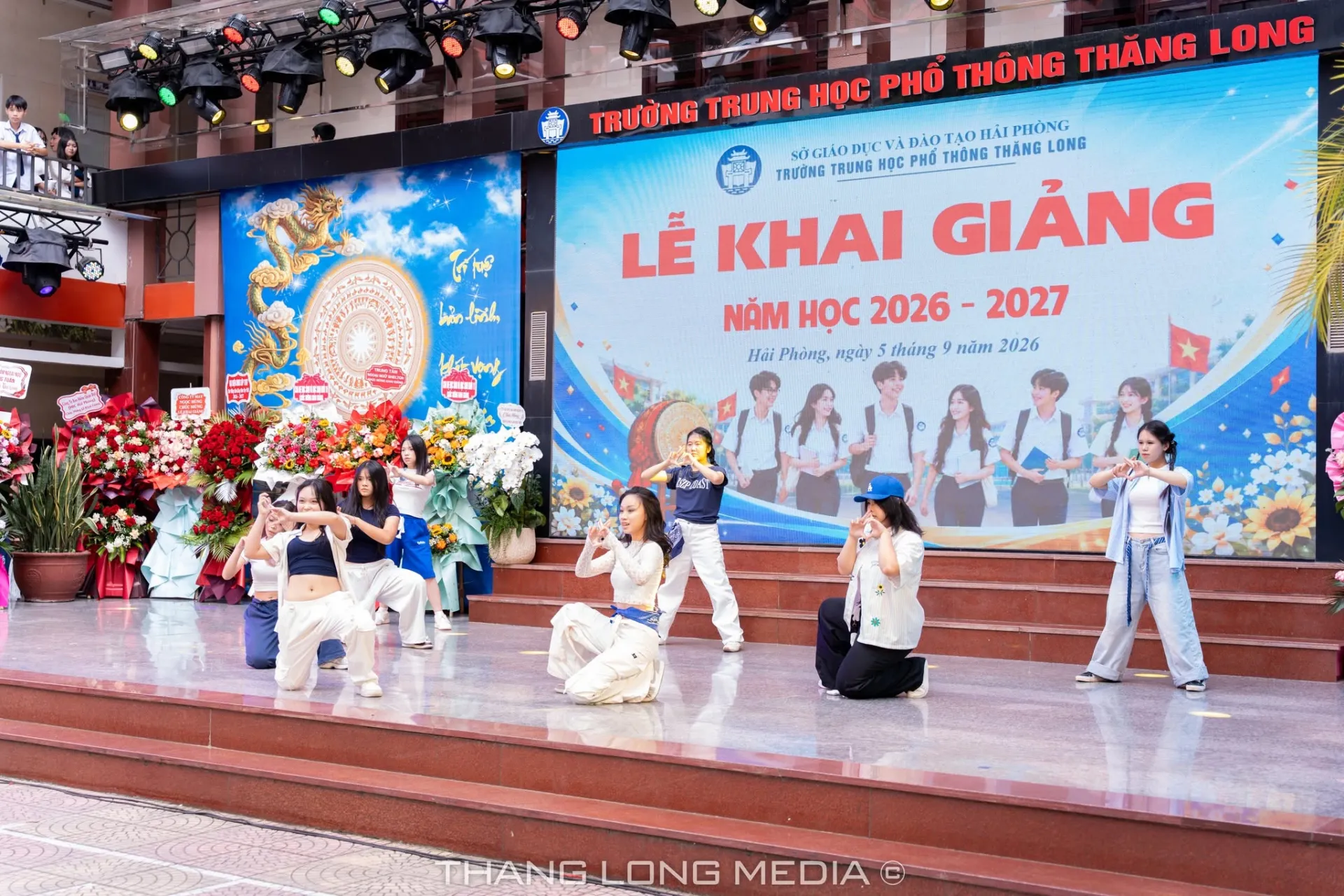 TRƯỜNG THPT THĂNG LONG LONG TRỌNG TỔ CHỨC LỄ KHAI GIẢNG NĂM HỌC 2026 – 2027 28 32