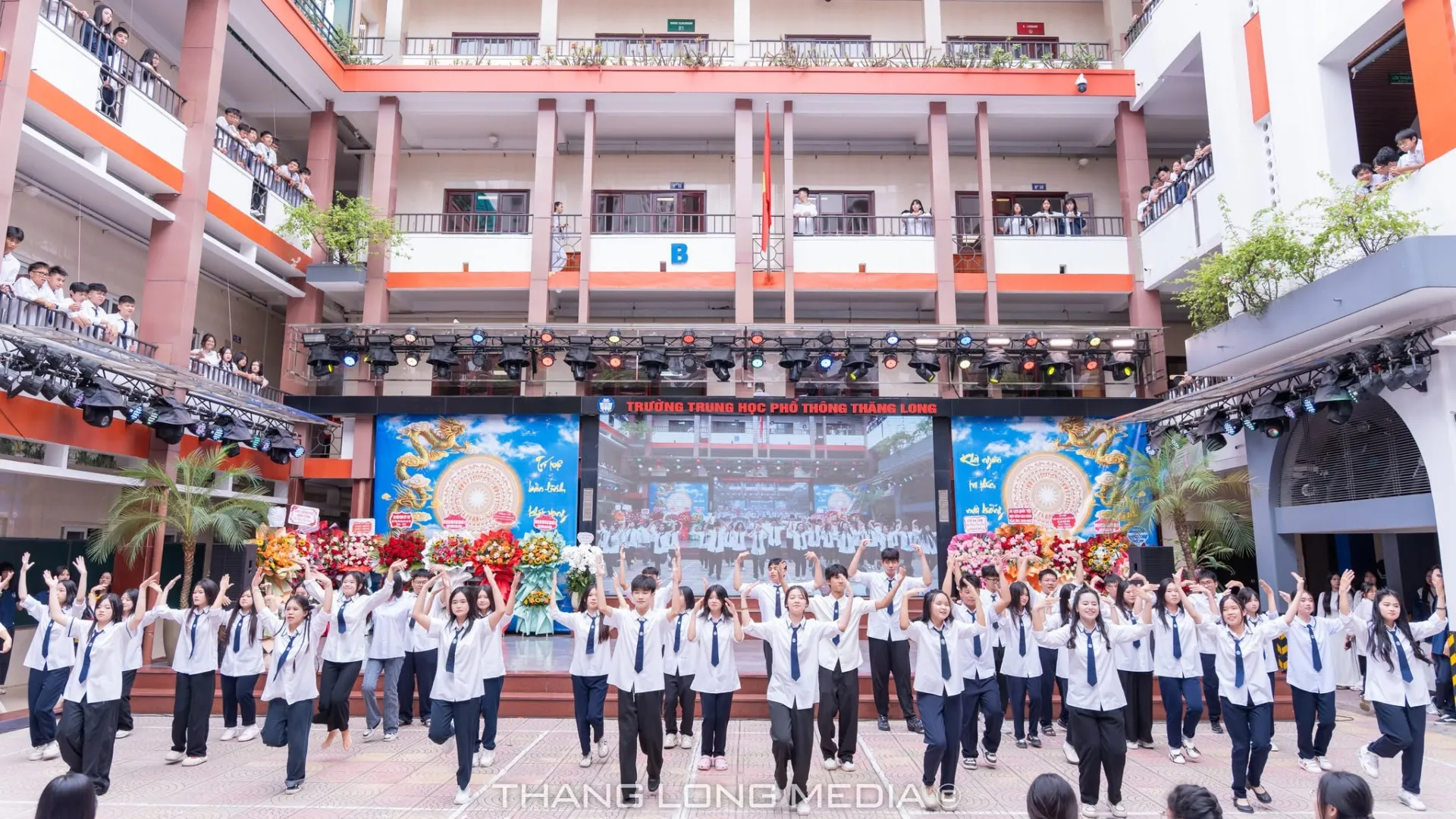 TRƯỜNG THPT THĂNG LONG LONG TRỌNG TỔ CHỨC LỄ KHAI GIẢNG NĂM HỌC 2026 – 2027 33 37